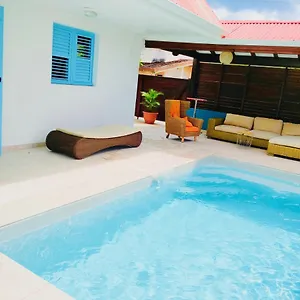 location-maison-bleue-avec-piscine-privative-au-carbet.comcaribbean.com/